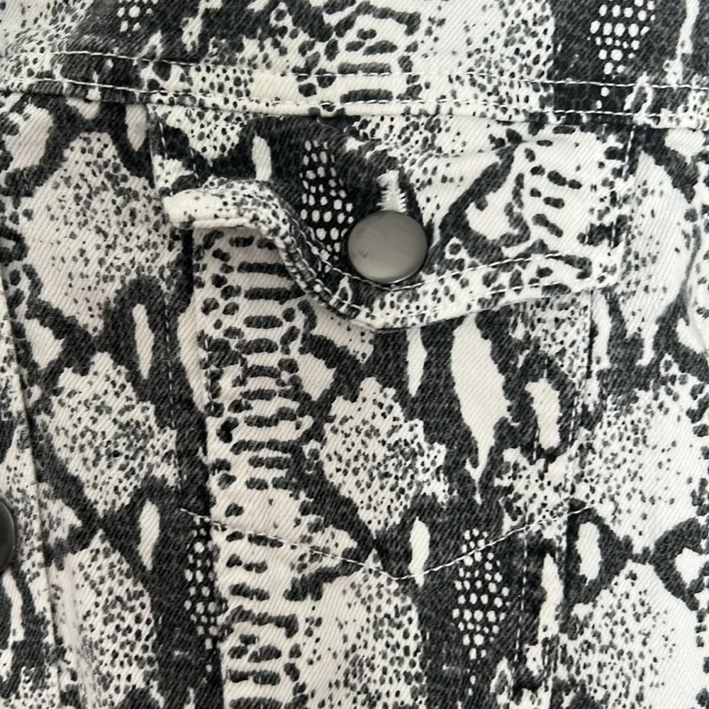 Frame Denim “gris multi” python jacket - Picture 6 of 9